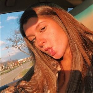 Meet your Posher, Juliauna